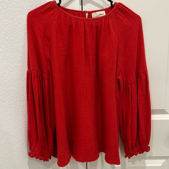 Universal Threads Gauze Top - Picture 1 of 2